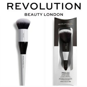 Revolution Beauty Pro 230 Dense Buffing Brush